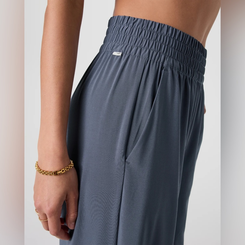 Vuori Wide-Leg Lounge Pants in Slate - Picture 5 of 8